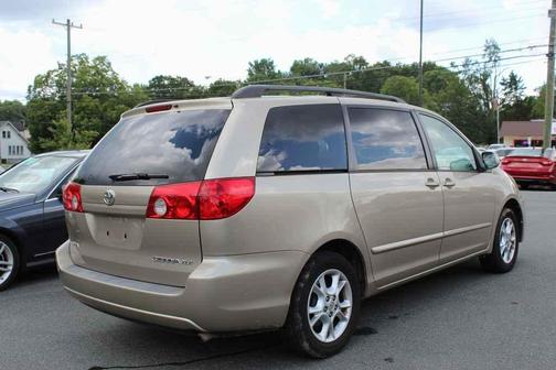 2006 Toyota Sienna XLE