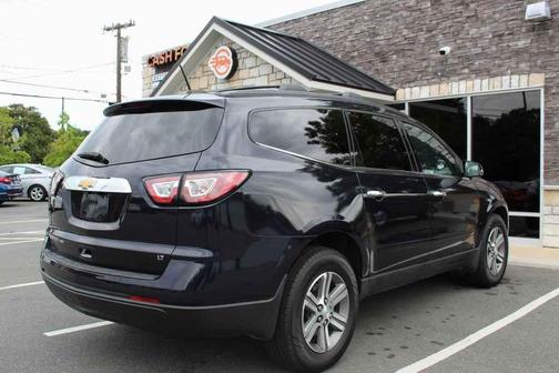 2017 Chevrolet Traverse 2LT