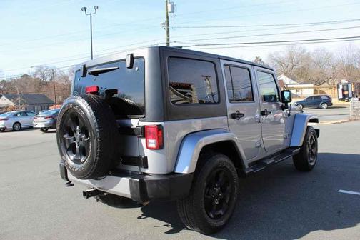 2016 Jeep Wrangler Unlimited Sahara