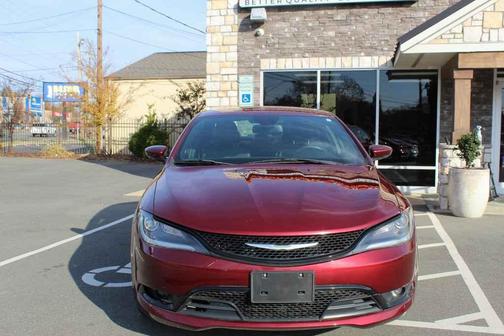 2015 Chrysler 200 S