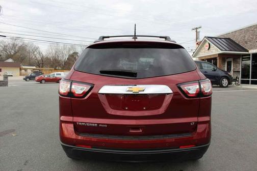 2017 Chevrolet Traverse 2LT