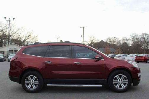 2017 Chevrolet Traverse 2LT