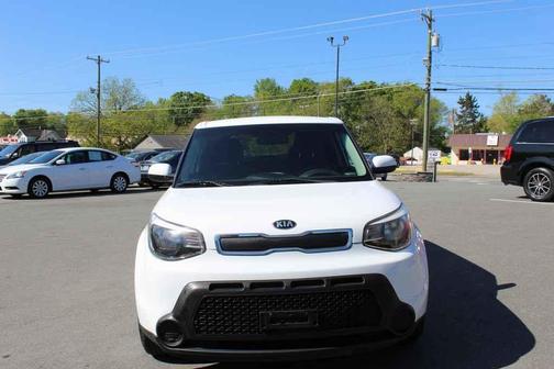 2016 Kia Soul Base