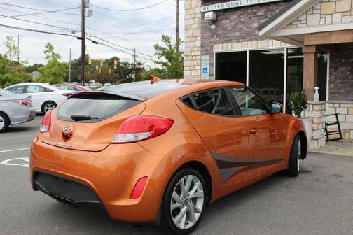2016 Hyundai Veloster Base