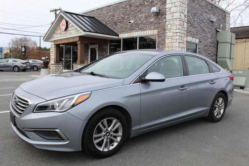 2016 Hyundai SONATA SE