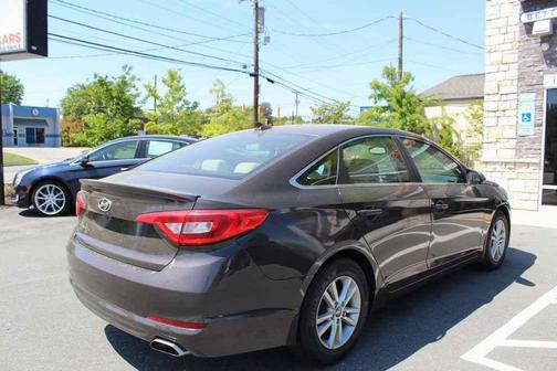 Dark Truffle 2017 Hyundai SONATA SE