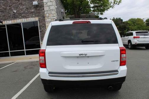 Bright White Clearcoat 2012 Jeep Patriot Limited