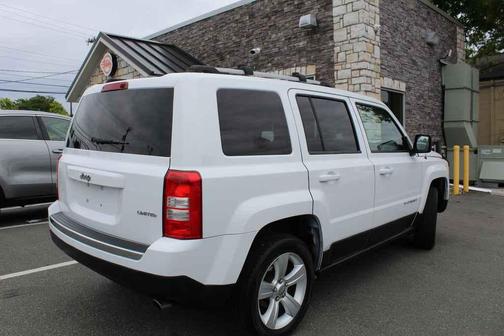 Bright White Clearcoat 2012 Jeep Patriot Limited