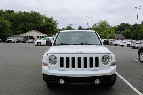 Bright White Clearcoat 2012 Jeep Patriot Limited