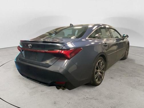 2020 Toyota Avalon XSE