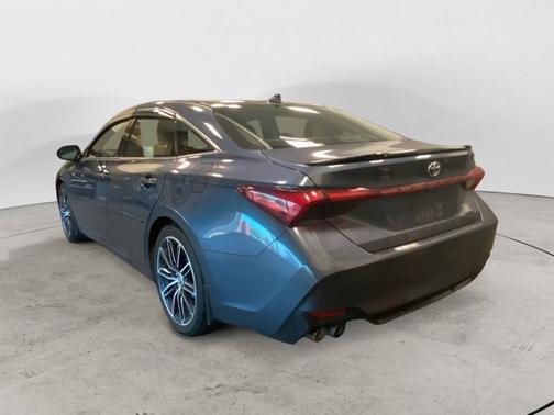 2020 Toyota Avalon XSE
