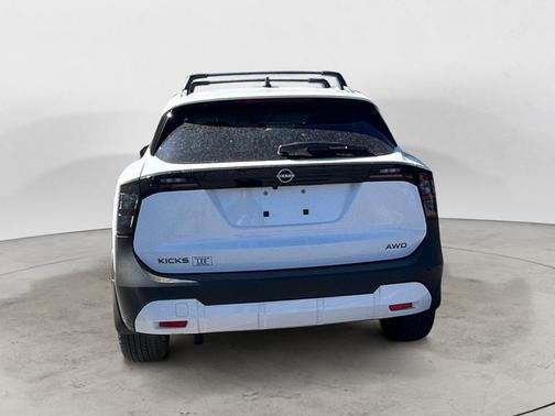 Fresh Powder 2026 Nissan Kicks SV