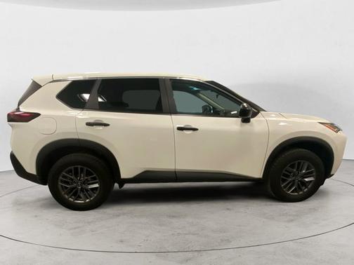 2022 Nissan Rogue S