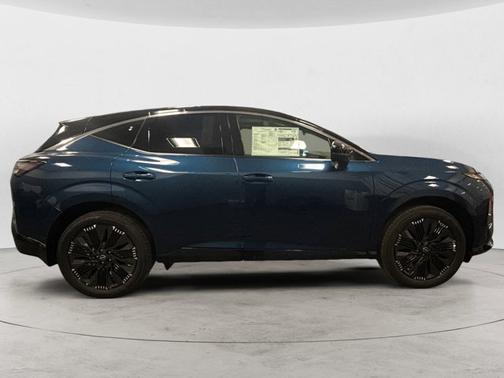 Aurora Blue Pearl Metallic/Super Black 2026 Nissan Murano Platinum