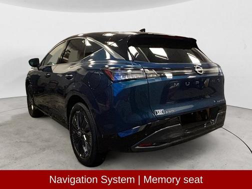 Aurora Blue Pearl Metallic/Super Black 2026 Nissan Murano Platinum