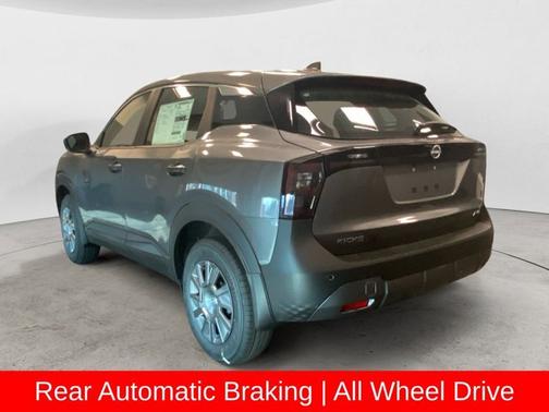 2025 Nissan Kicks S