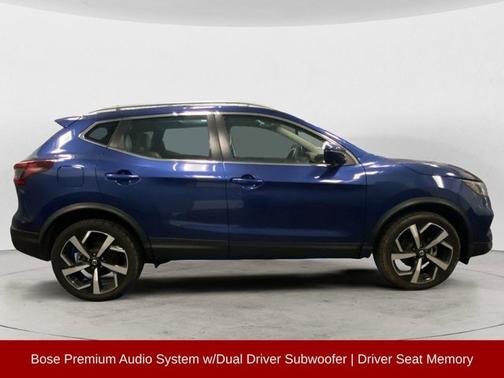 2022 Nissan Rogue Sport SL