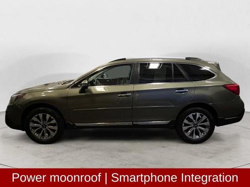 Wilderness Green Metallic 2019 Subaru Outback 3.6R Touring