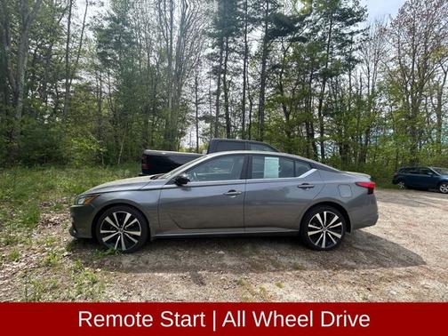 Gun Metallic 2022 Nissan Altima 2.5 SR