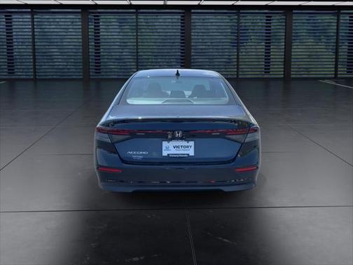 2025 Honda Accord LX 1.5T