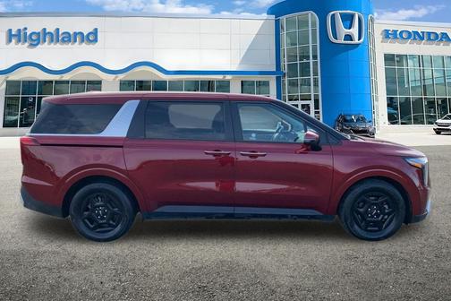 2025 Kia Carnival LXS