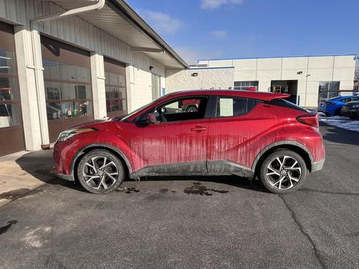 2021 Toyota C-HR XLE