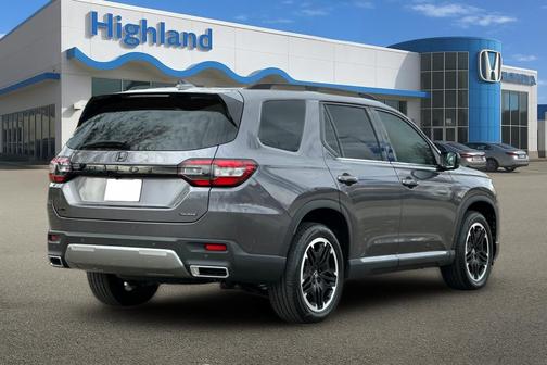 Modern Steel 2026 Honda Pilot Touring 8-Passenger