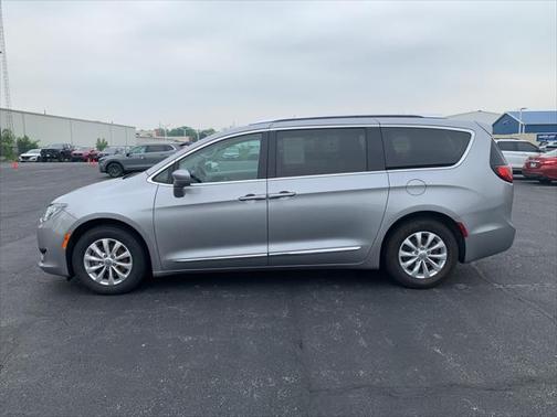 2018 Chrysler Pacifica Touring-L
