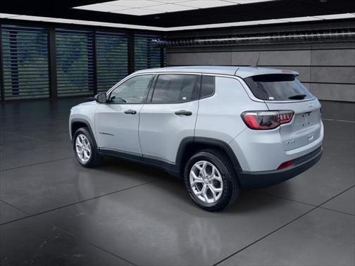 2024 Jeep Compass Sport
