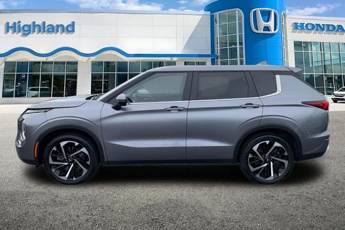 Mercury Gray Metallic 2024 Mitsubishi Outlander SE S-AWC