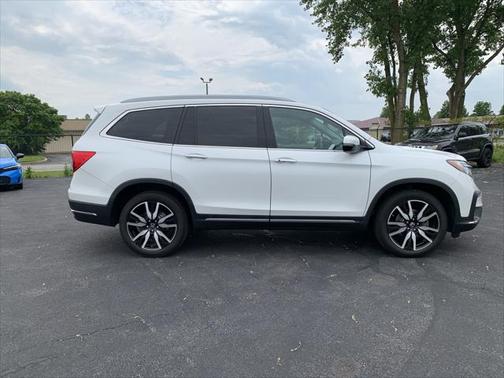 2022 Honda Pilot Touring 8-Passenger
