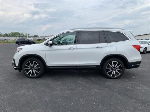 2022 Honda Pilot Touring 8-Passenger