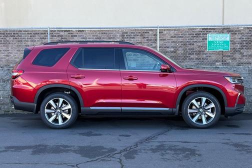 2025 Honda Pilot Touring 8-Passenger