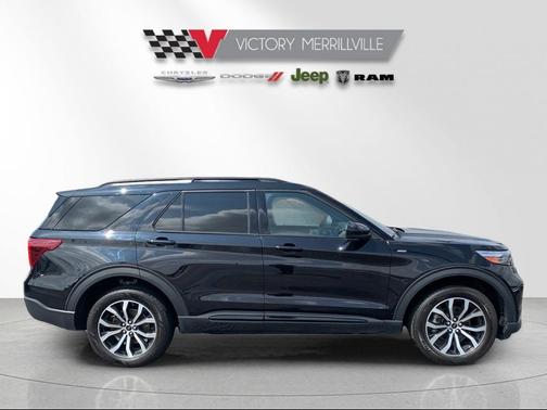 Agate Black Metallic 2023 Ford Explorer ST-Line