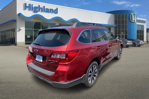 Venetian Red Pearl 2015 Subaru Outback 3.6R Limited