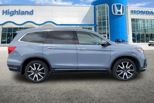 Sonic Gray Pearl 2022 Honda Pilot AWD Elite