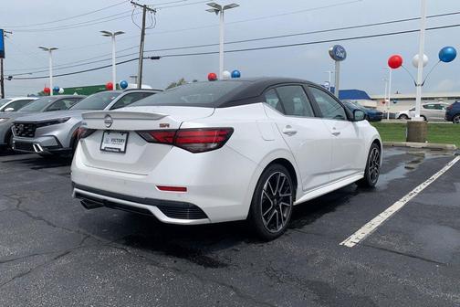 Aspen White Tricoat 2025 Nissan Sentra SR