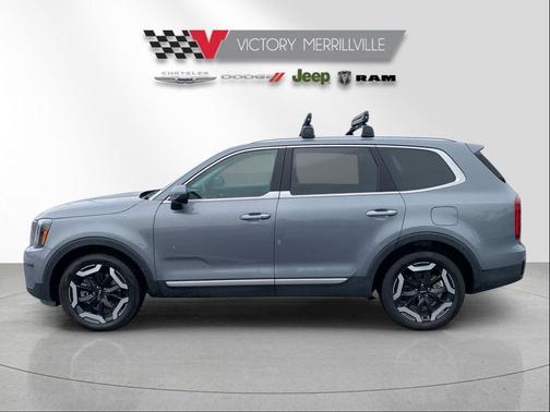 Everlasting Silver 2025 Kia Telluride S
