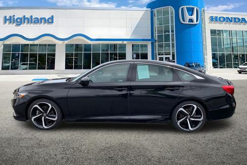 Crystal Black Pearl 2022 Honda Accord Sport 1.5T