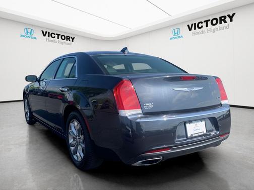 2018 Chrysler 300 Limited