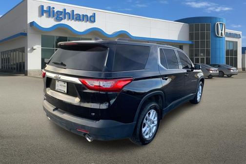 2020 Chevrolet Traverse LT Cloth