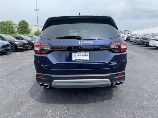2025 Honda Pilot Touring 8-Passenger
