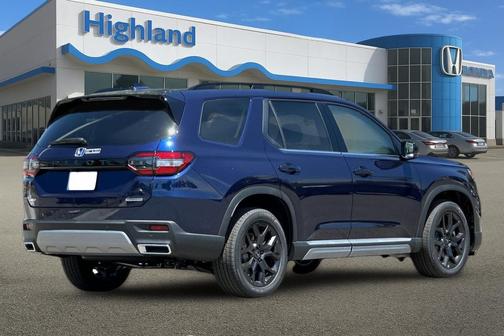 2025 Honda Pilot Touring 8-Passenger