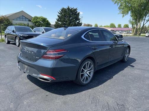 2022 Genesis G70 3.3T AWD