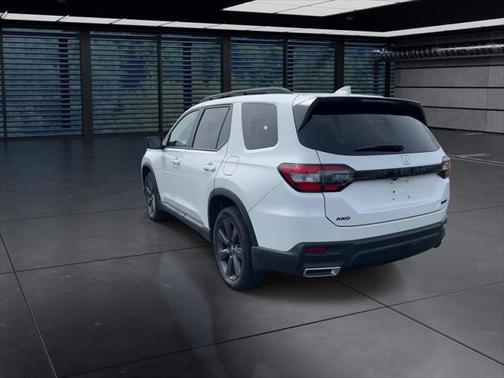 2023 Honda Pilot AWD Sport