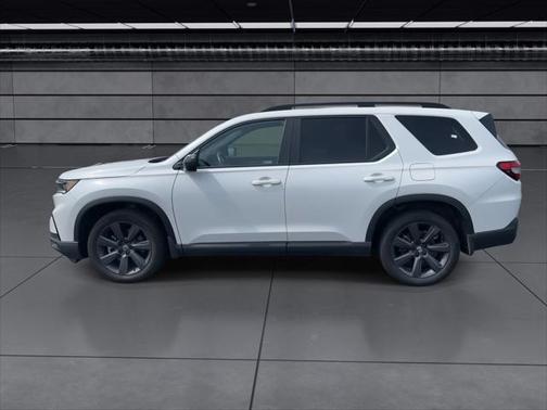 2023 Honda Pilot AWD Sport