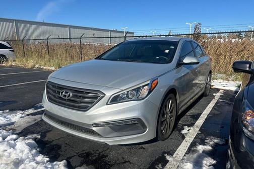 2016 Hyundai SONATA Sport