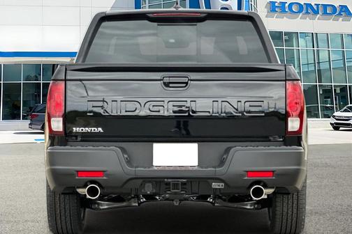 Crystal Black Pearl 2026 Honda Ridgeline RTL