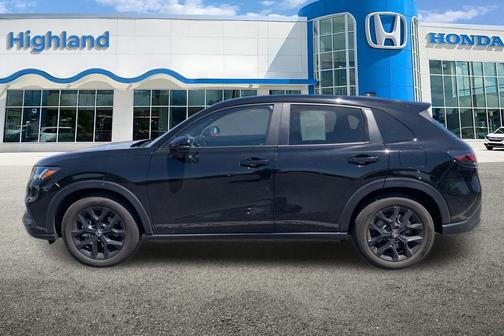 Crystal Black Pearl 2025 Honda HR-V AWD Sport