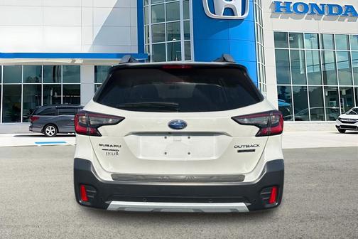 2022 Subaru Outback Touring